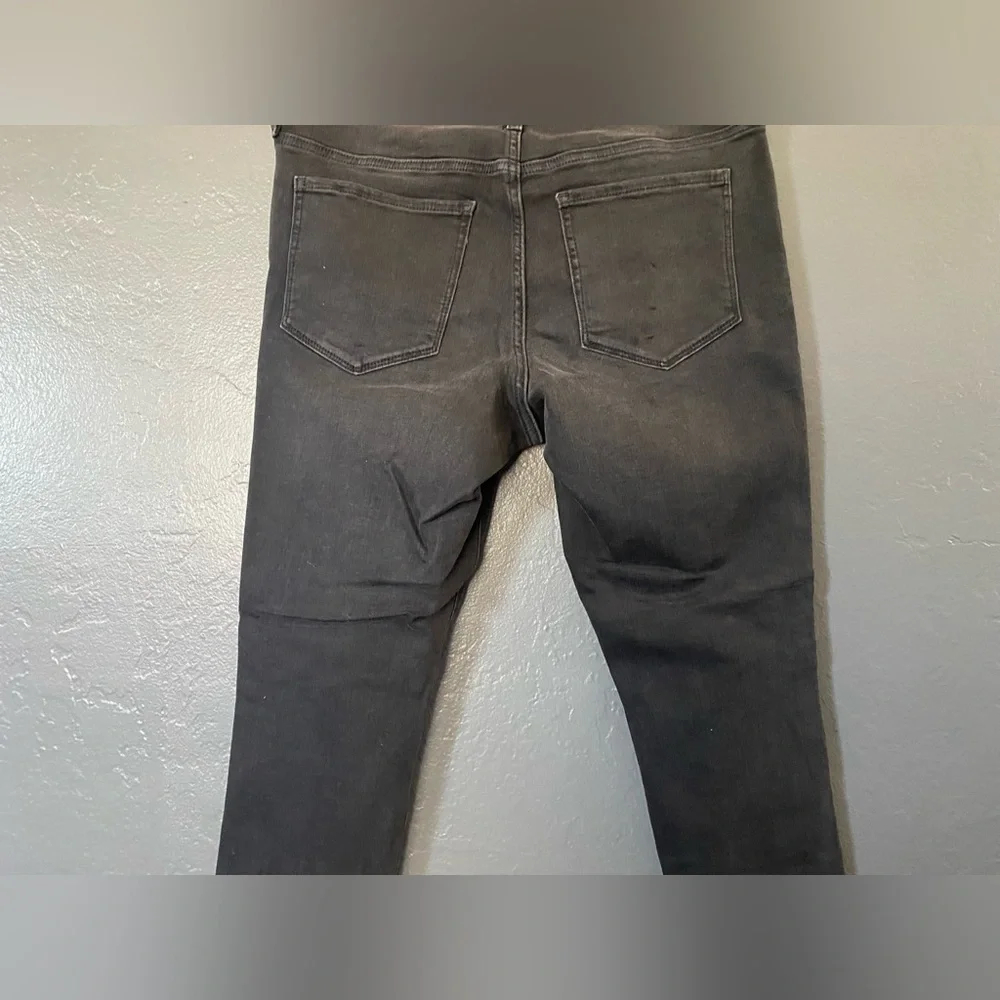 Gap Factory‎ Black Distressed Jeans Size 31 Regular